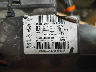 Renault Clio-thumb-2