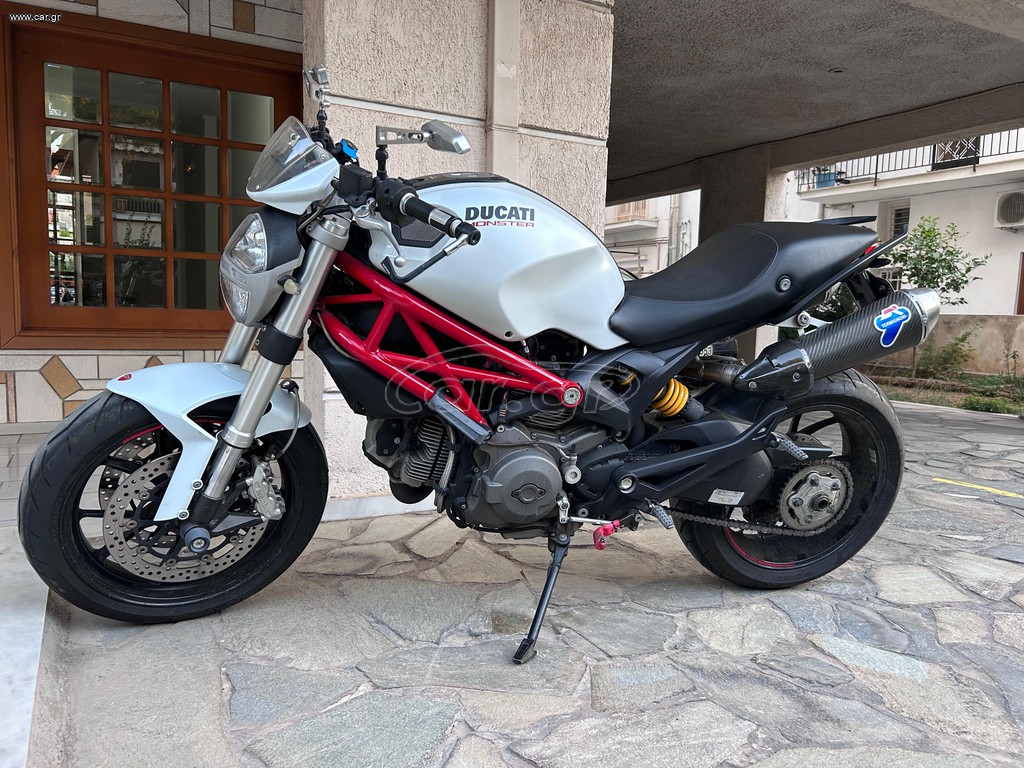 Ducati Monster 796 2011