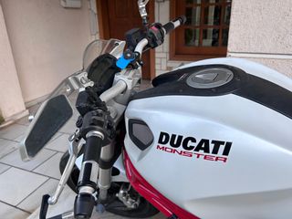 Ducati Monster 796 2011-thumb-9