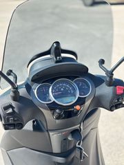 Piaggio Beverly 350 2020-thumb-10