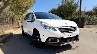 Peugeot 2008 2016 Allure  PureTech 1.2  Full Extra 110hp Sunroof Navi Leather-thumb-1