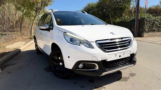 Peugeot 2008 2016 Allure  PureTech 1.2  Full Extra 110hp Sunroof Navi Leather-thumb-7