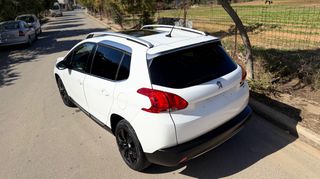Peugeot 2008 2016 Allure  PureTech 1.2  Full Extra 110hp Sunroof Navi Leather-thumb-33