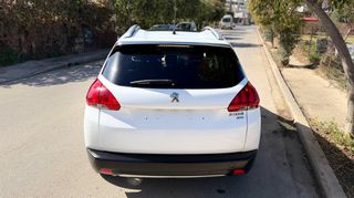 Peugeot 2008 2016 Allure  PureTech 1.2  Full Extra 110hp Sunroof Navi Leather-thumb-38