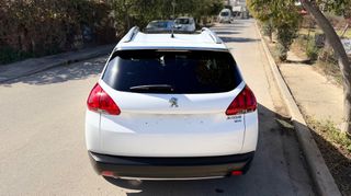 Peugeot 2008 2016 Allure  PureTech 1.2  Full Extra 110hp Sunroof Navi Leather-thumb-39