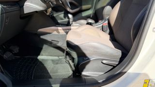 Peugeot 2008 2016 Allure  PureTech 1.2  Full Extra 110hp Sunroof Navi Leather-thumb-58