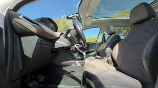 Peugeot 2008 2016 Allure  PureTech 1.2  Full Extra 110hp Sunroof Navi Leather-thumb-62