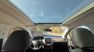 Peugeot 2008 2016 Allure  PureTech 1.2  Full Extra 110hp Sunroof Navi Leather-thumb-104