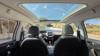 Peugeot 2008 2016 Allure  PureTech 1.2  Full Extra 110hp Sunroof Navi Leather-thumb-78