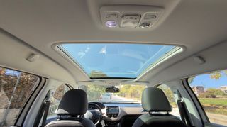 Peugeot 2008 2016 Allure  PureTech 1.2  Full Extra 110hp Sunroof Navi Leather-thumb-81