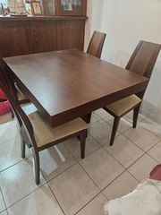 Τραπεζαρία σετ με 4 καρεκλες