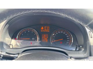 Toyota Avensis 2010 1.6P SDN 6MT ELEGANT-thumb-10