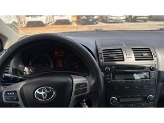 Toyota Avensis 2010 1.6P SDN 6MT ELEGANT-thumb-9