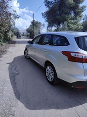Ford Focus 2014 Station-thumb-2
