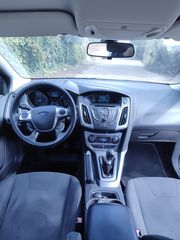Ford Focus 2014 Station-thumb-5