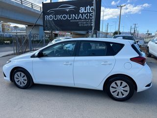 Toyota Auris 2016 Toyota Auris 1.4 Turbodiesel Active-thumb-1