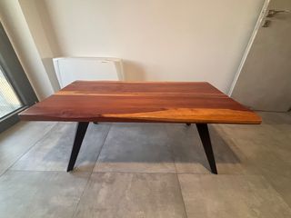 ΤΡΑΠΕΖΙ ΣΑΛΟΝΙΟΥ