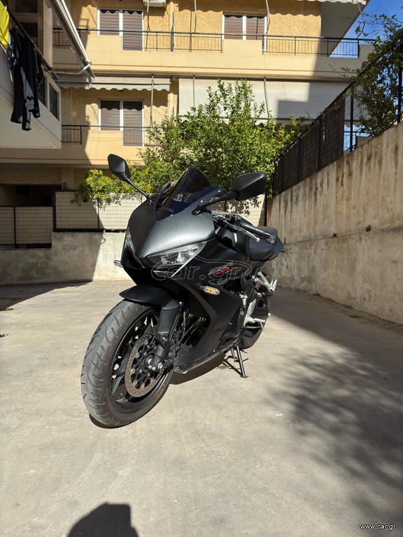Honda CBR 650 2025 E-CLUTCH