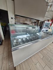 Ψυγείο βιτρίνα για σαλατες μαζι με παγκο 2.20χ70χ85