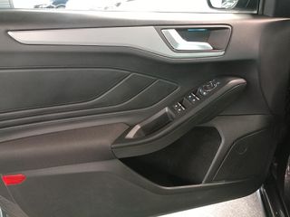 Ford Focus 2023 ST Line - Hybrid-thumb-24