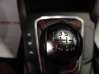 Ford Focus 2023 ST Line - Hybrid-thumb-36