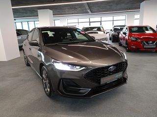 Ford Focus 2023 ST Line - Hybrid-thumb-1