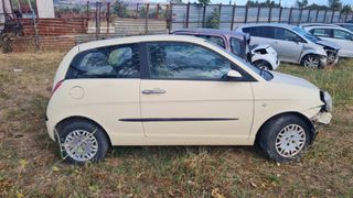 Lancia Ypsilon 2004-thumb-4