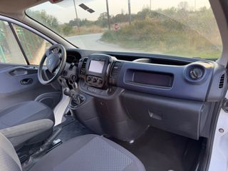 Opel Vivaro 2016 CDTI 1.6-thumb-17
