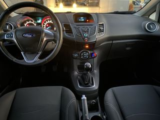 Ford Fiesta 2016 1.25 TREND 76000km!-thumb-8