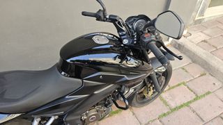 Bajaj Pulsar 200 2016 Pulsar ns 200-thumb-1