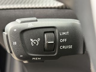 Peugeot 208 2020 GT LINE Adaptive cruise control-thumb-23