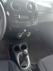 Nissan Note 2014-thumb-10