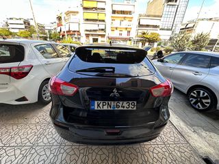 Mitsubishi Lancer 2010-thumb-5