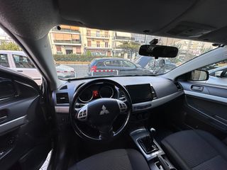 Mitsubishi Lancer 2010-thumb-6