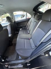 Mitsubishi Lancer 2010-thumb-8