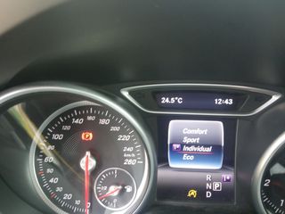 Mercedes-Benz CLA 180 2017 CLA 180 FACELIFT URBAN NAVI CAMERA 7G-DCT-thumb-39