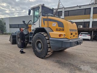 Φορτωτής Με Λάστιχα Liebherr 2016 L528-thumb-9