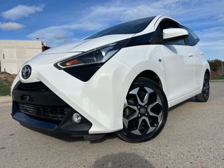 Toyota Aygo (X) 2019 1.0 X-Play Sport Autom Kamera 72Hp Ελληνικό