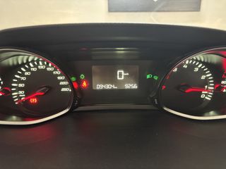 Peugeot 308 2017 1.2 e-THP Style-thumb-13