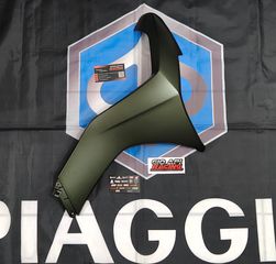 Πλαίσιο Ποδιάς Δεξιό Πράσινο 333/A Για Piaggio Beverly 310-400cc 2021-2025 Μοντέλα Καινούργιο Γνήσιο