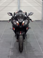 Aprilia RSV 1000 Mille 2004-thumb-2