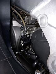Aprilia RSV 1000 Mille 2004-thumb-13