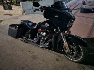 Harley Davidson Street Glide 2017-thumb-2