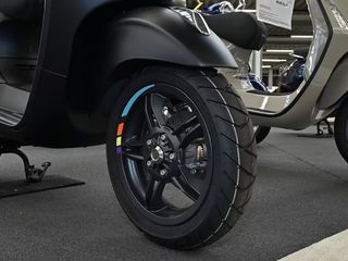 Vespa Primavera 125 2026 S E5+ 30 ΑΤΟΚΕΣ ΔΟΣΕΙΣ ΕΤΟΙΜΟΠΑΡΑΔΟΤΗ-thumb-7