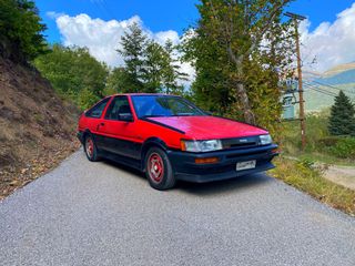 Toyota Corolla 1984 AE86
