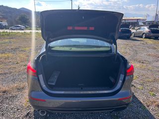 Bmw 216 2021-thumb-4