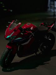 Honda CBR 500 R 2024-thumb-2