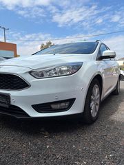 Ford Focus 2015 BUSINESS-thumb-5