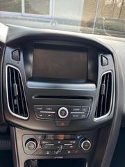 Ford Focus 2015 BUSINESS-thumb-15