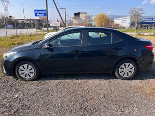 Toyota Corolla 2015-thumb-1